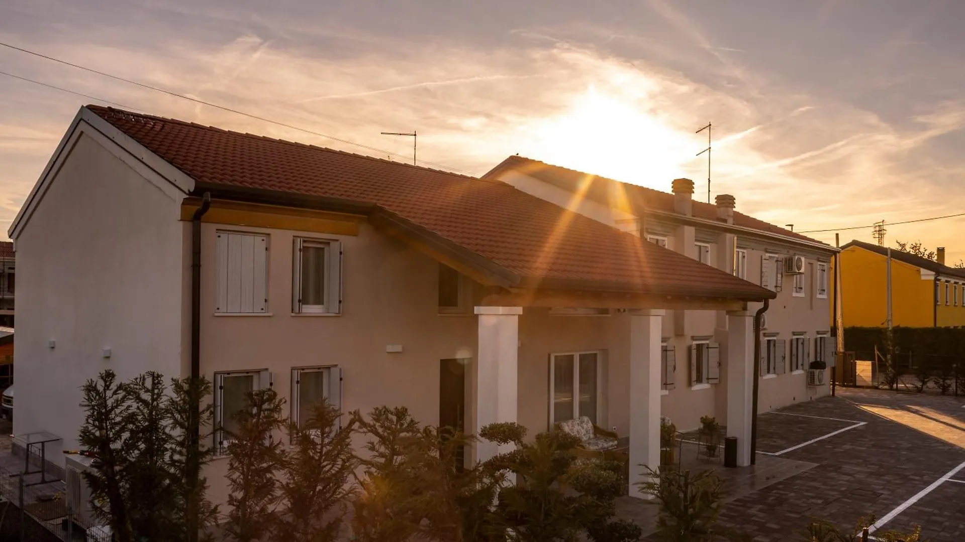 פיאצולה סול ברנטה Camerini Guest House